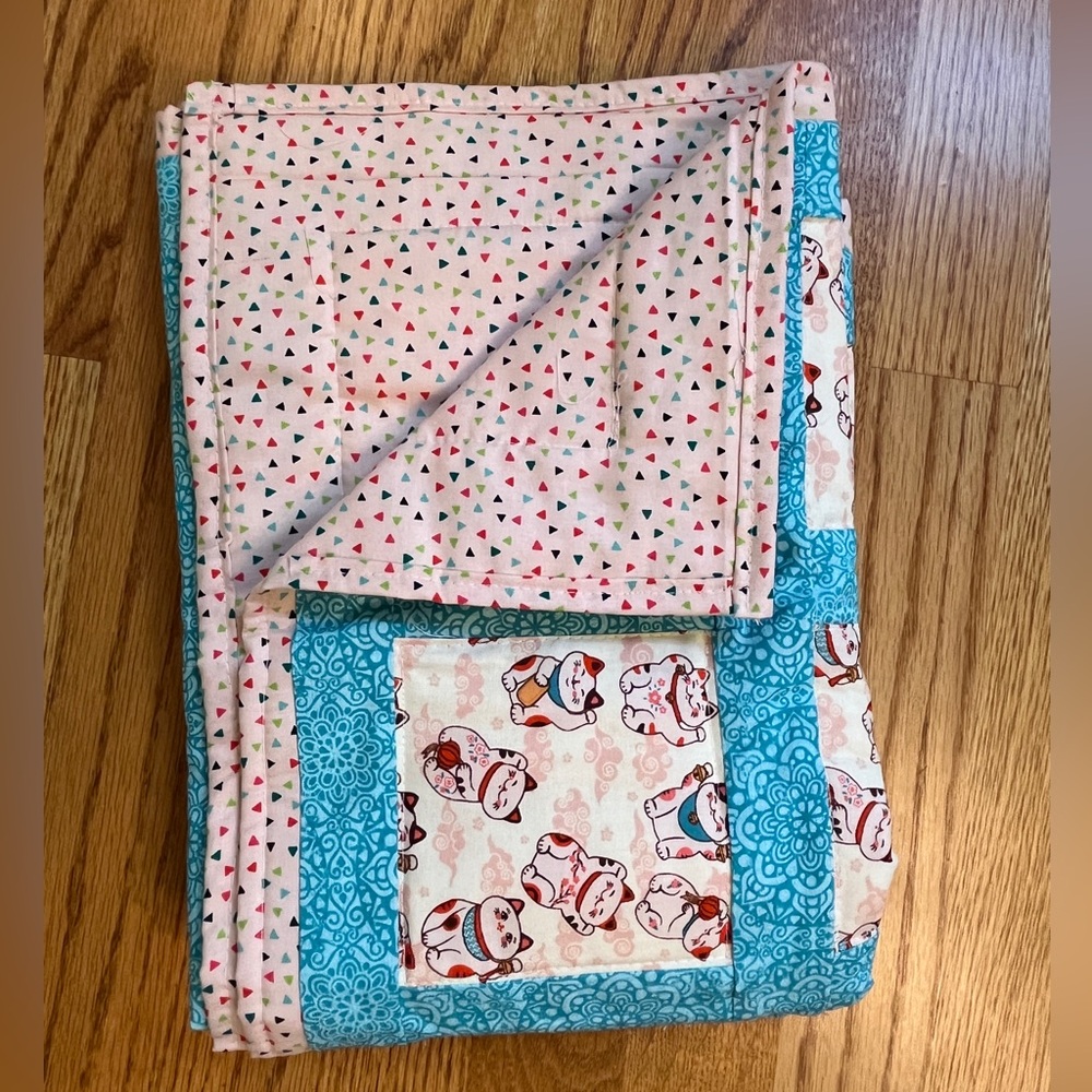 CAT quilt lap quilt hand crafted NEW